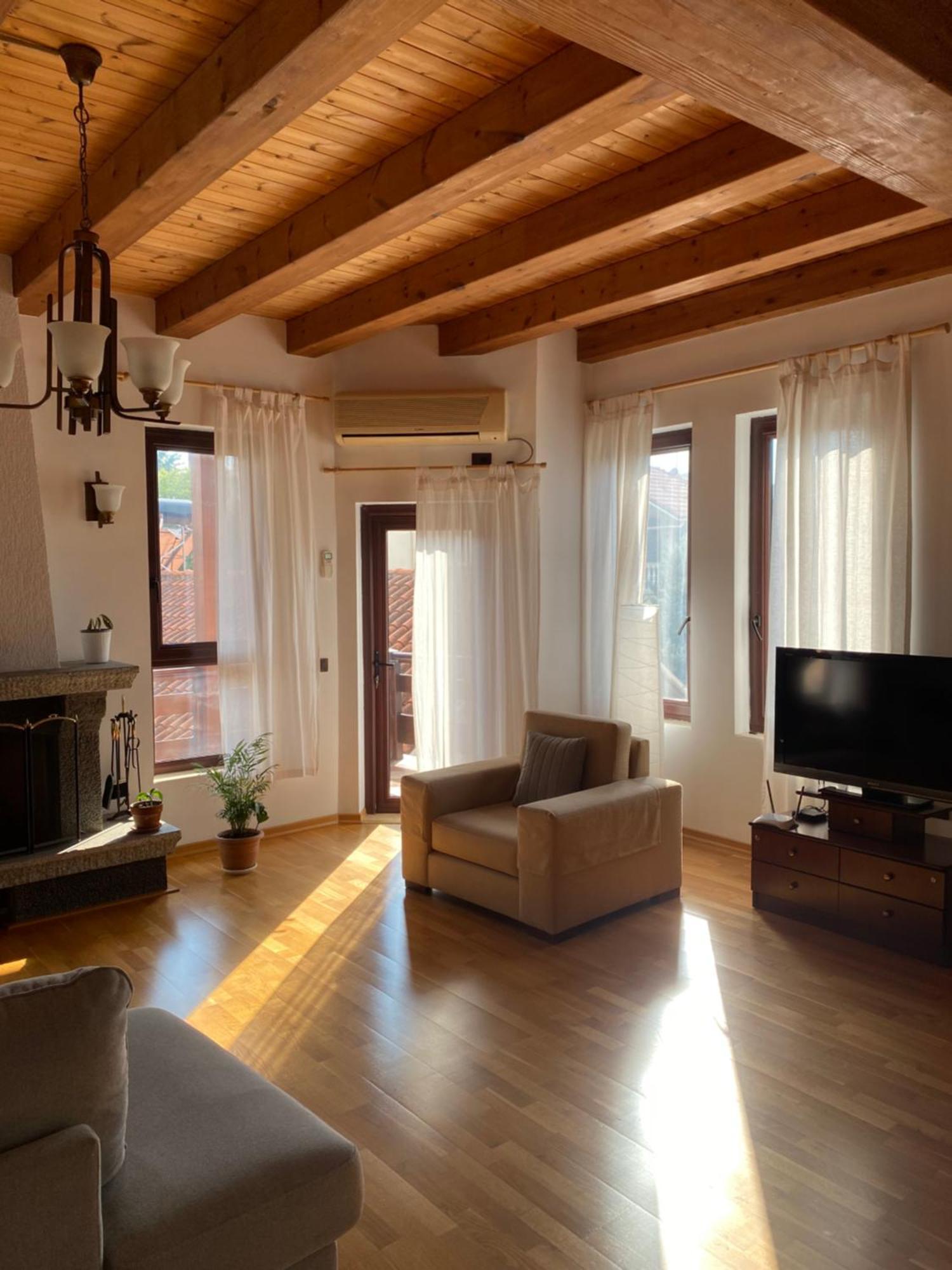 Appartement Comfy Spacious Duplex Tirana