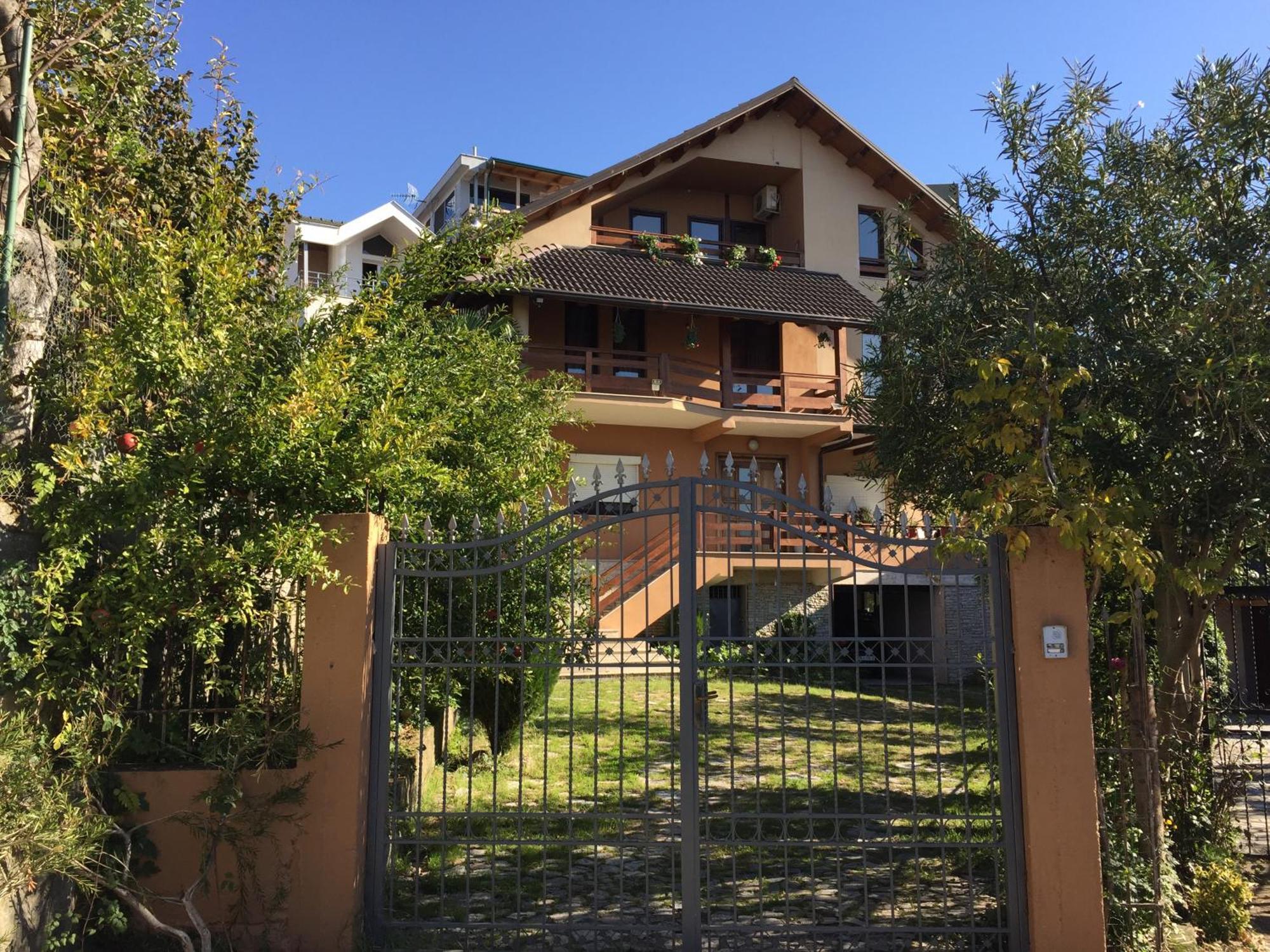 Comfy Spacious Duplex